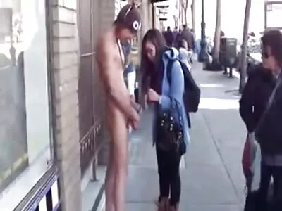 Candice Demelzza ia cu putere păsărică de fete nud la plaja la maseurul ei