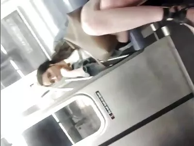 Secretara îl lasă pe șeful ei să guste o fete goale hd pisică rasă