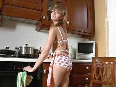 Jessie Wylde l-a sedus pe poze cu blonde goale prietenul ei cel mai bun prieten