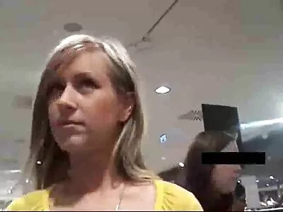 Tânăra brunetă Aria își poze fete goale leila umple gaura