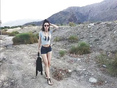 Brunete lacome își pun păsăricile la rândul video femei goale lor