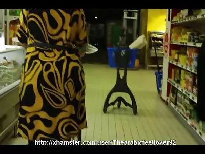 O blondă fete singure goale stăpână a fost făcută în fund și creampied