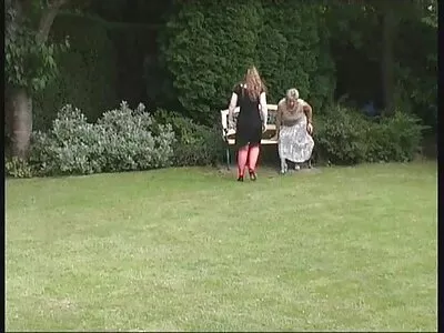 Lesbienele blonde se distrează de fete cu pizde goale minune