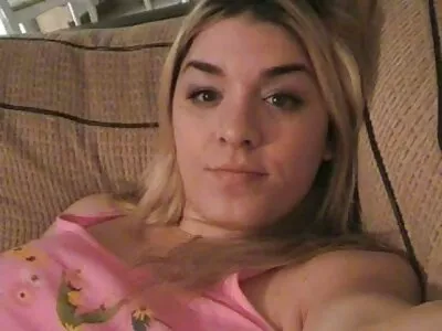 Bebei excitate fete goale sexi îi place să facă lucruri obraznice, des